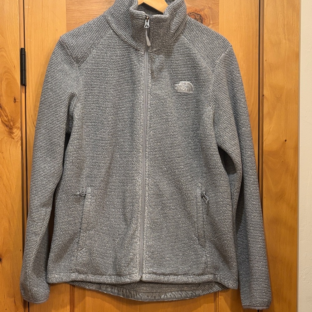 The North Face women’s Heathered Gray Zip-Up fleece Jacket